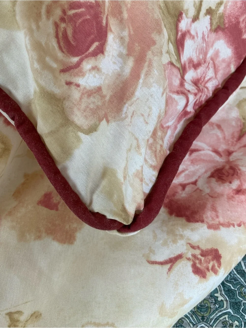 Wamsutta Cream Comforter with Rose Pink Floral Print Romantic